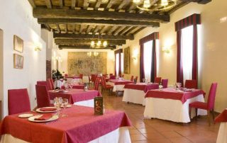 restaurante_hospederia_valle_del_amrboz_1-1