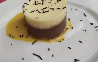 restaurante_hospederia_valle_del_amrboz_4