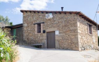 casa-de-piedra-04-132-1600-1000-80